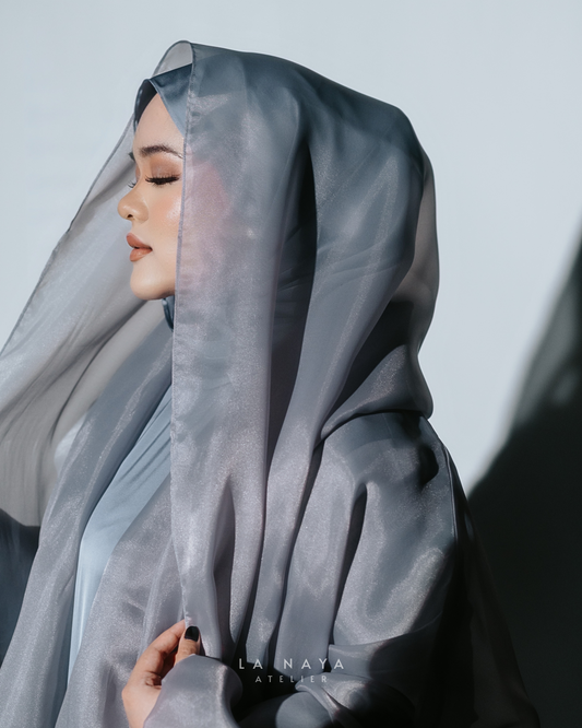 Sirr Al-Anāqah: Azzurro