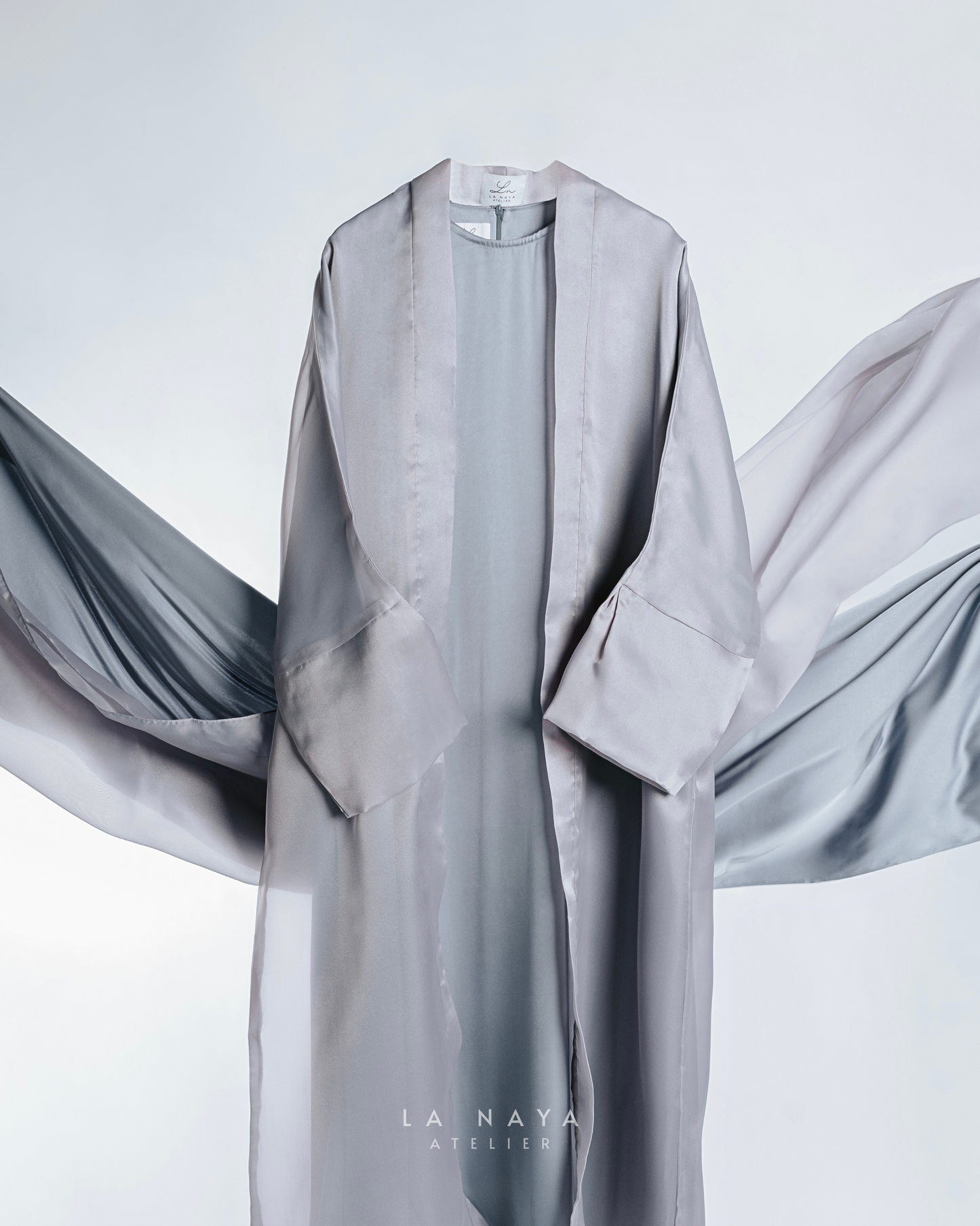 Sirr Al-Anāqah: Azzurro