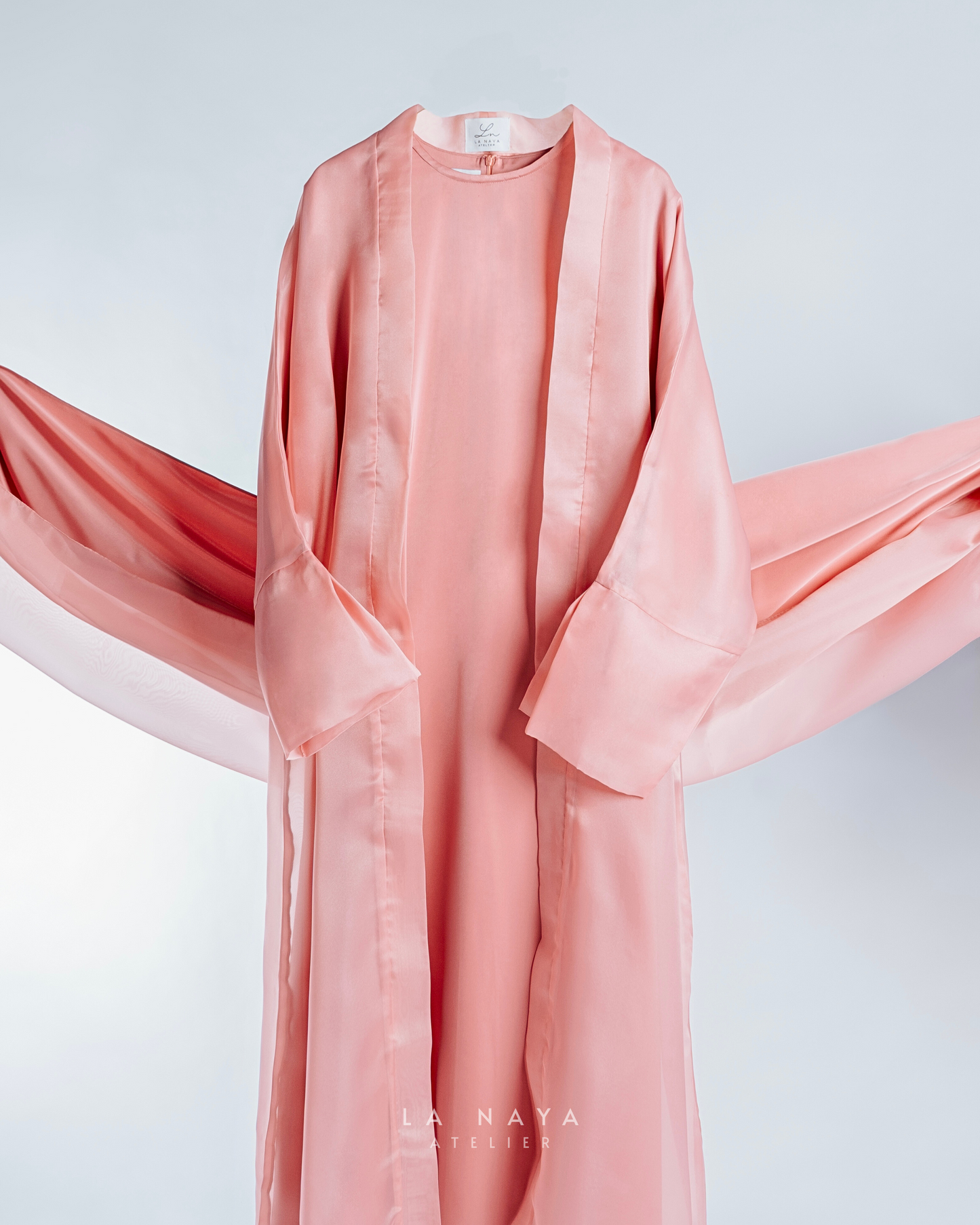 Sirr Al-Anāqah: Rosa